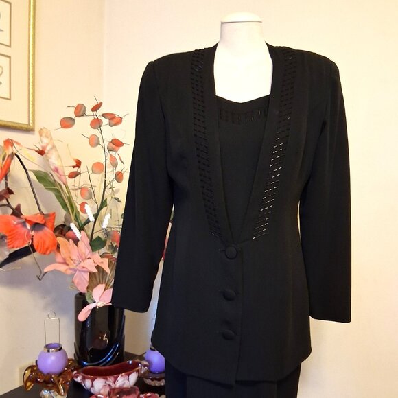 Preowned Women's Zakura 2 Piece Black Lined Beaded Blazer & Dress Set 10 M - Picture 5 of 16